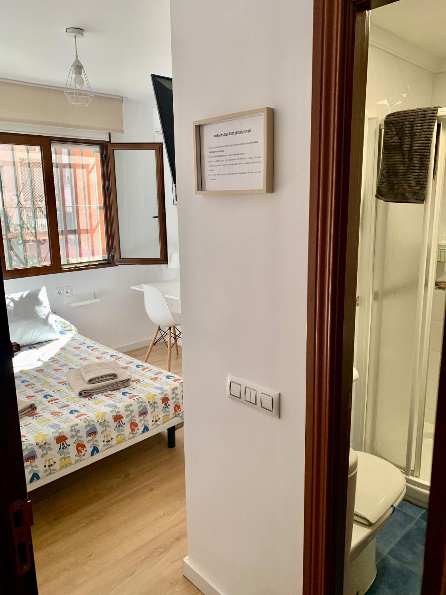 Habitacion Gonzalez Málaga Esterno foto